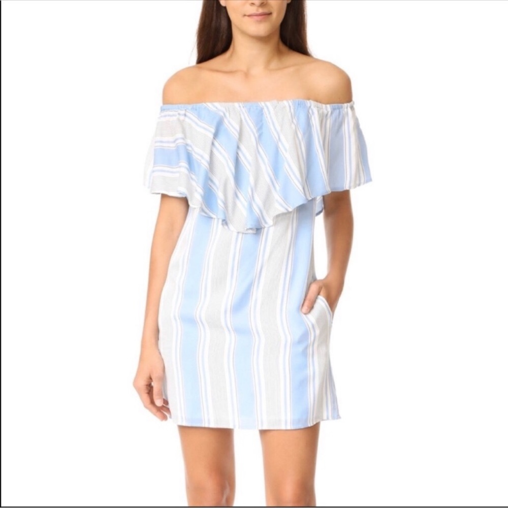 Wayf off the shoulder mini dress Small
Striped blue, white and gray